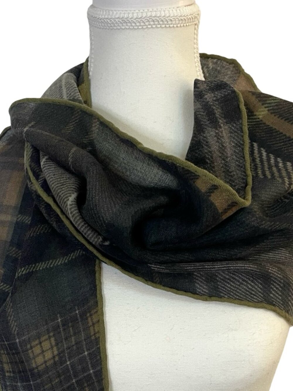 Barbieri 100% Wool Italian Plaid Diamond Scarf Made in Italy 70 x 16